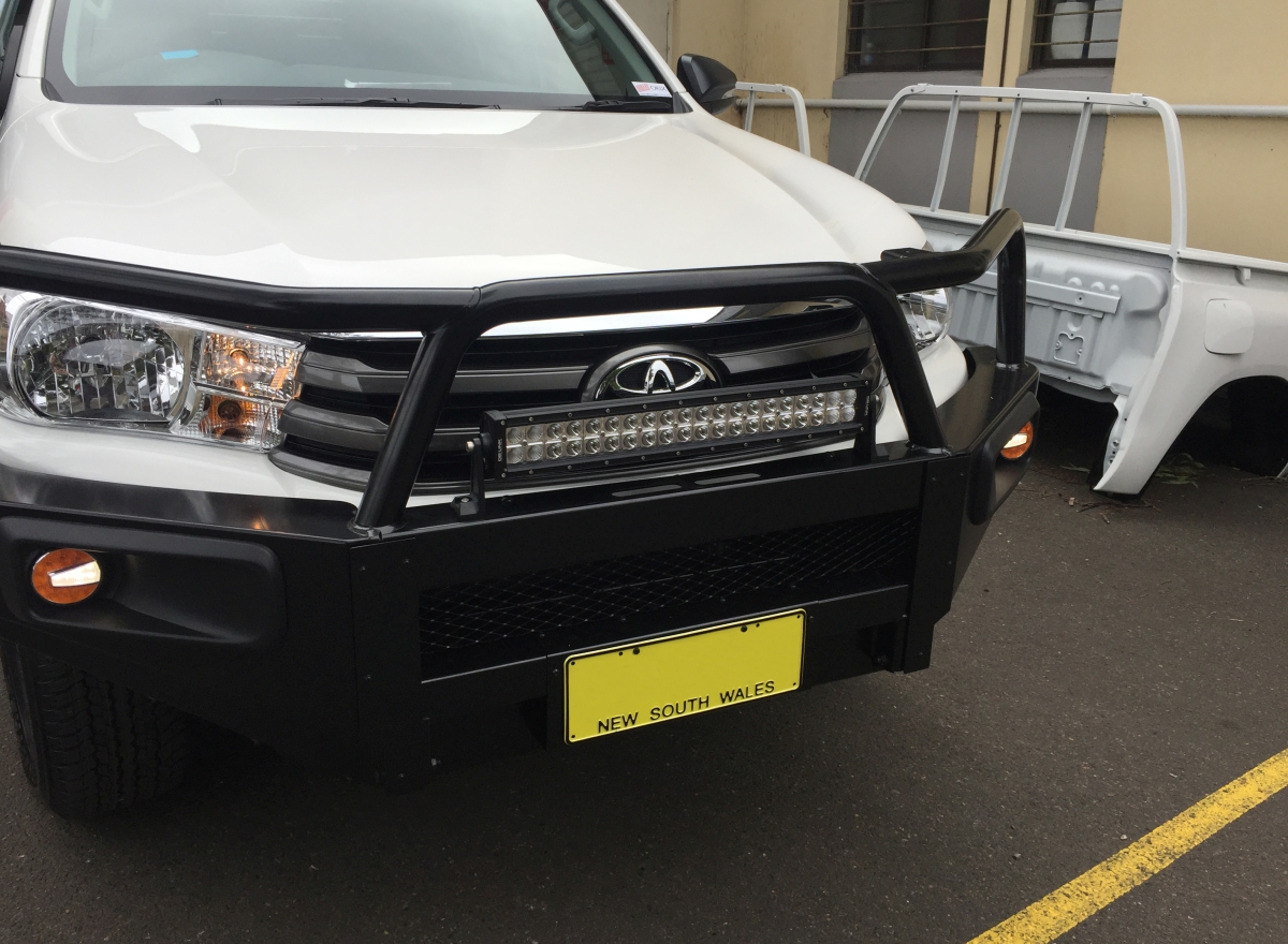 HiLux 2016 DB Link 22" Off Road Dual Row LED Light Bar on Bullbar