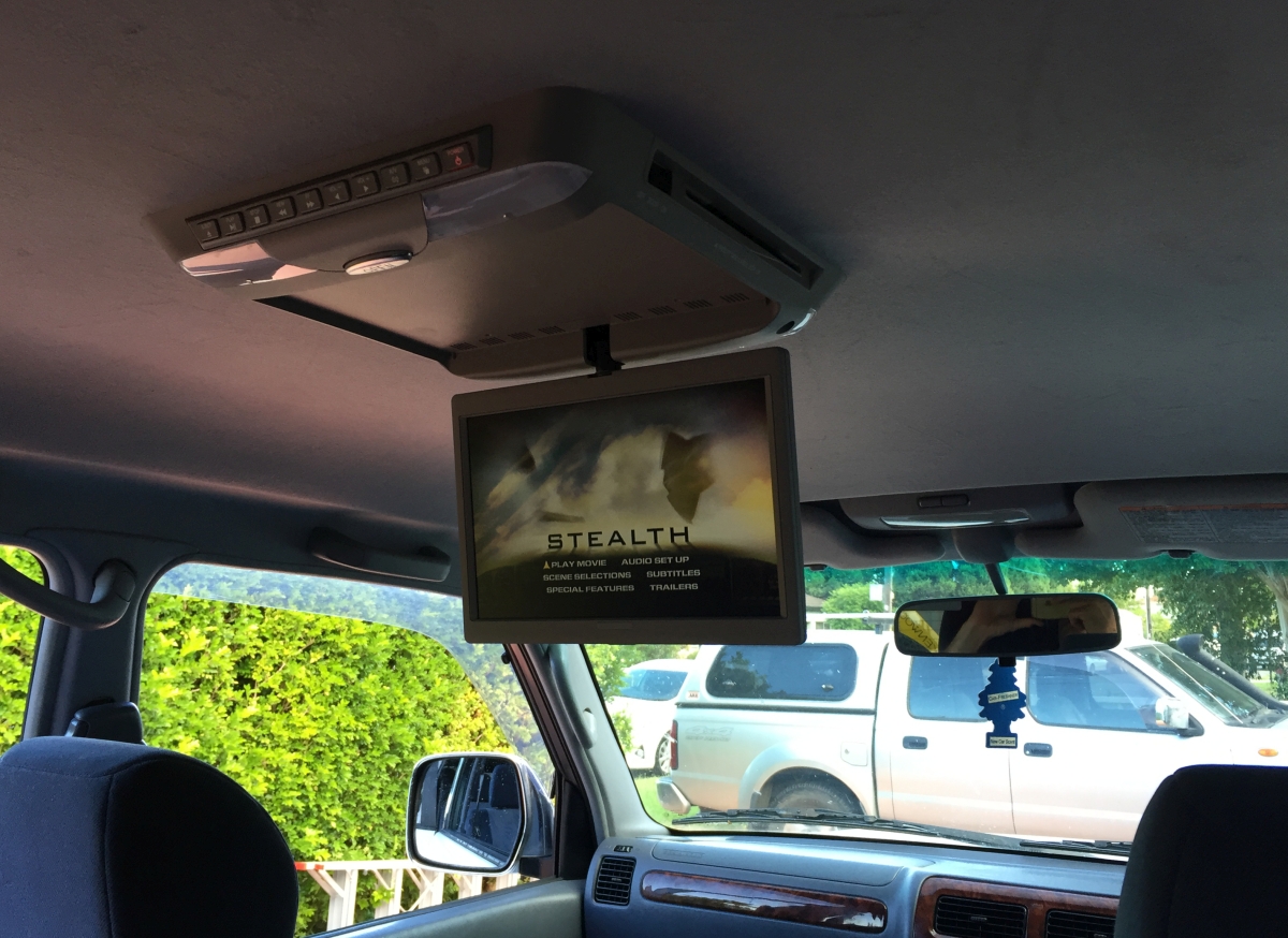 Prado 2000 10.2" Roof DVD player Creative Installations