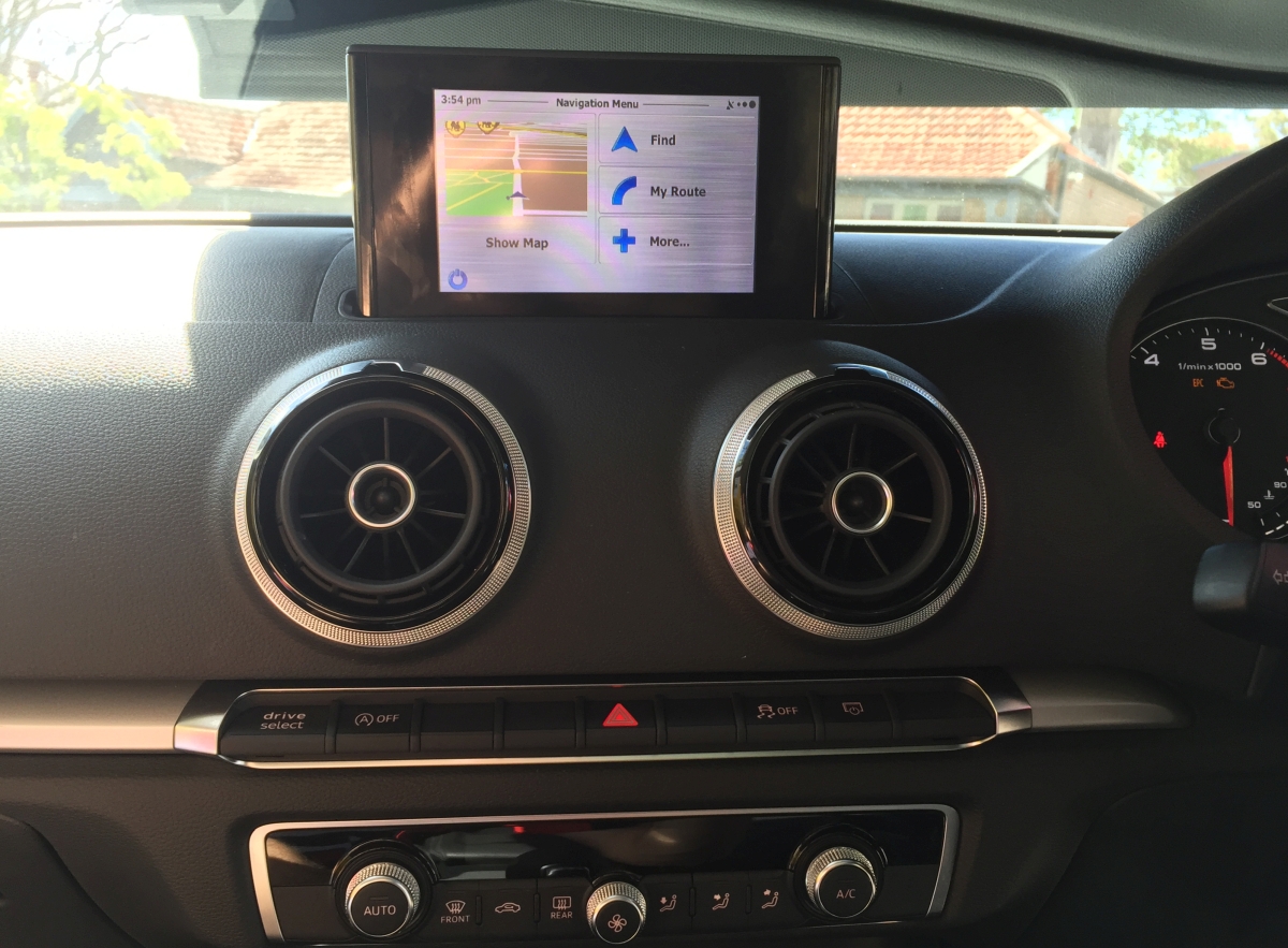A3 Sportback 2013 Integrated GPS Navigation System Creative Installations
