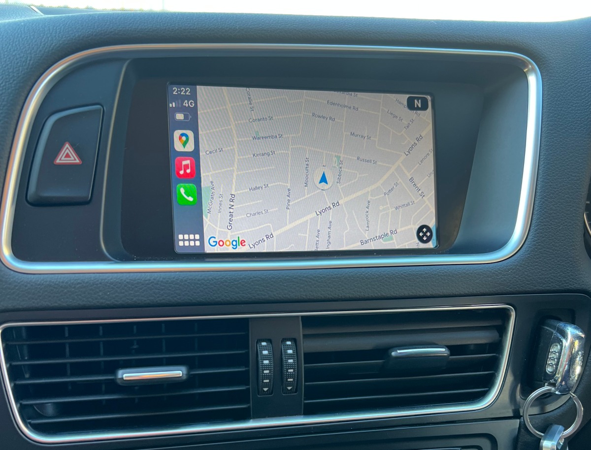 Q5 2012 Apple CarPlay Upgrade Creative Installations