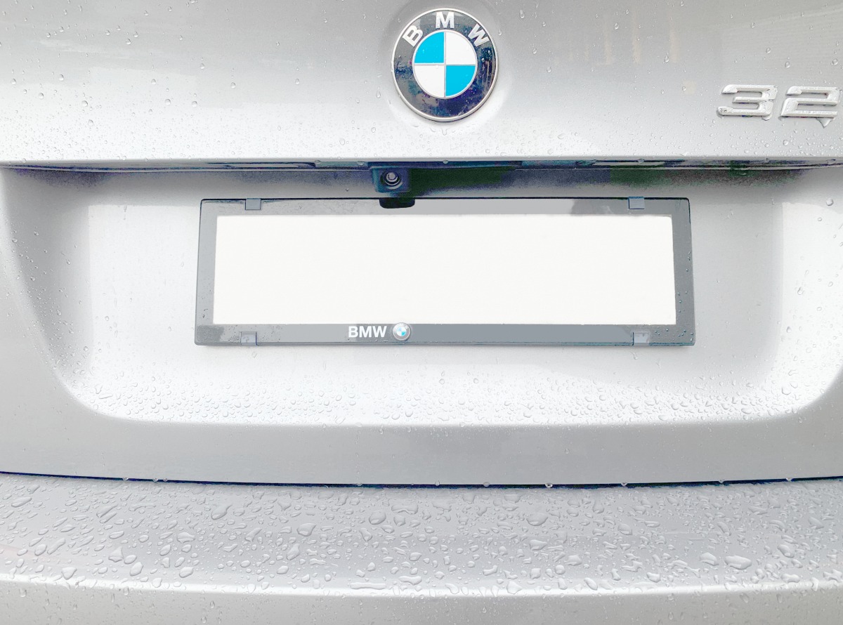 320D 2011 Integrated Reverse Camera Creative Installations