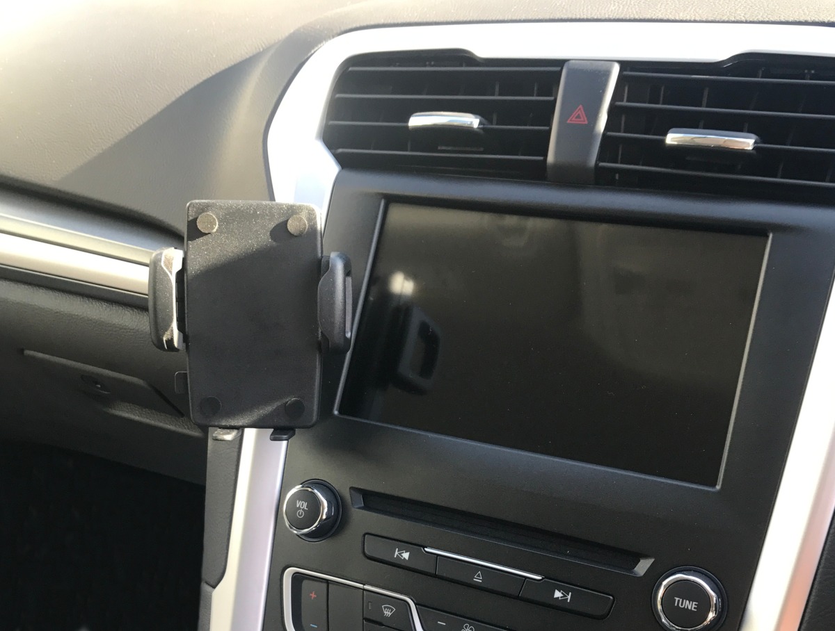 Ford mondeo shop phone holder