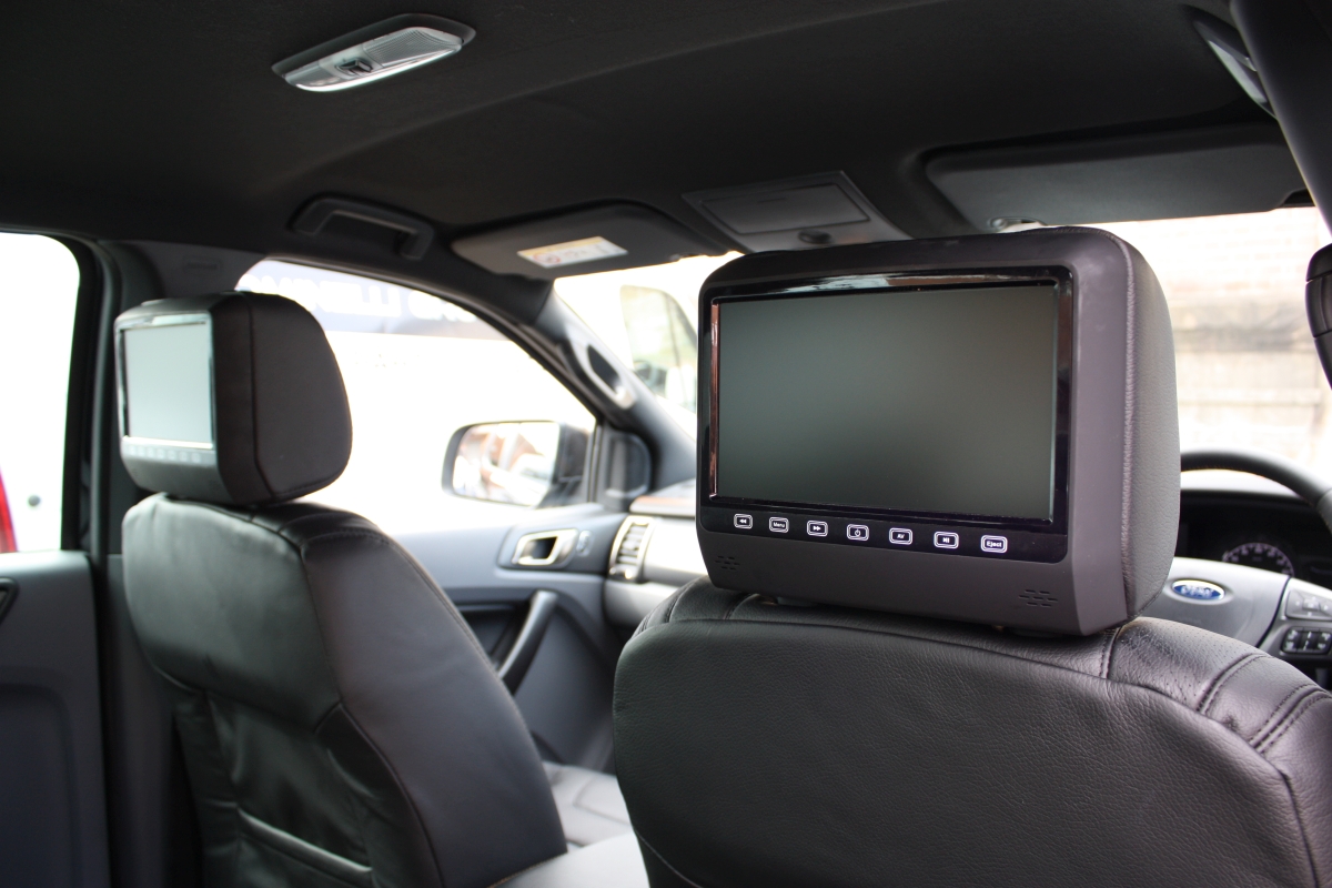 Ranger 2015 9" Headrest DVD Players Creative Installations