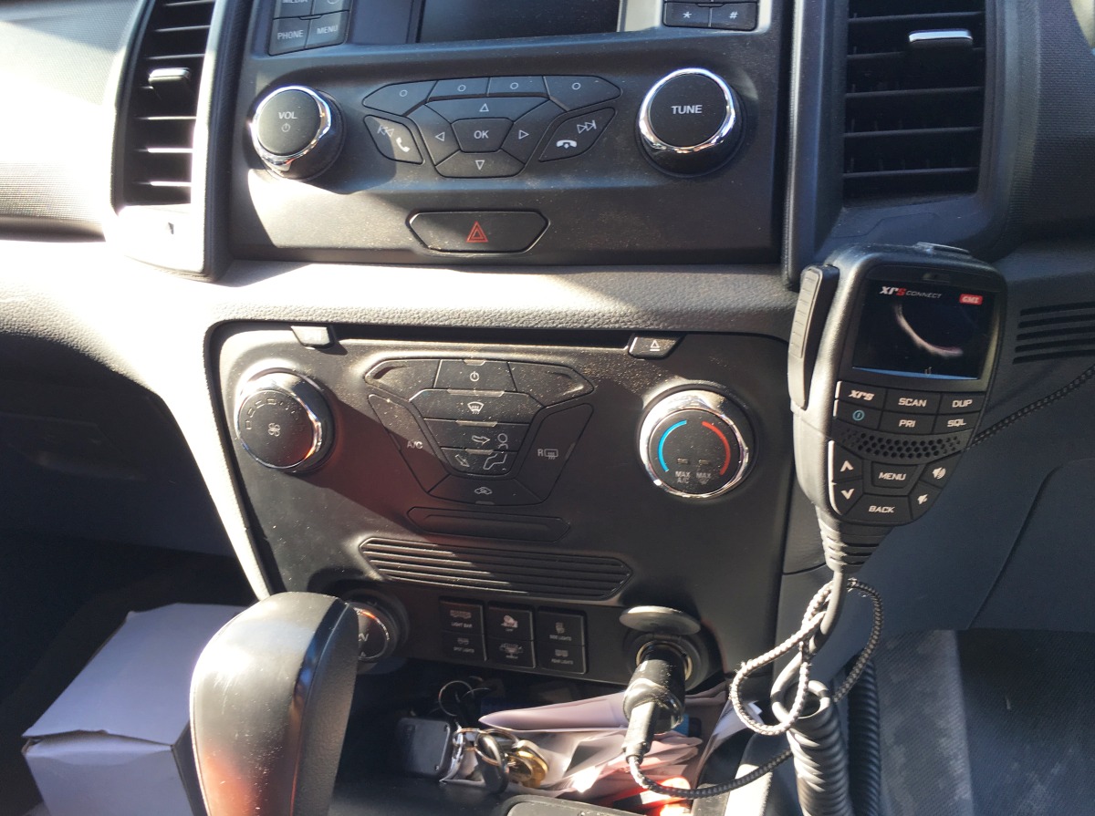 Ranger 2017 GME XRS370C UHF CB Radio Creative Installations