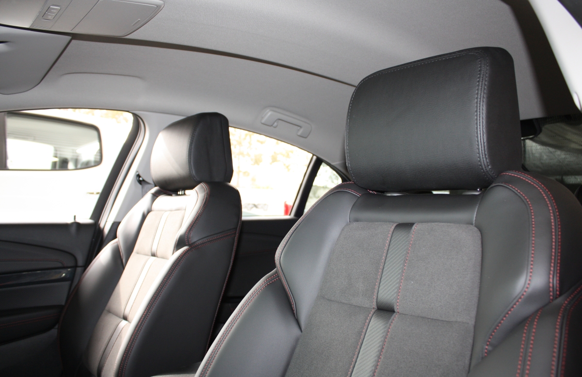 Commodore SV6 2016 9" Headrest DVD Players Creative Installations