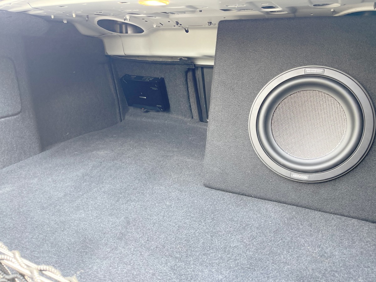 Senator Signature 2015 Kenwood X5021 Amplifier Creative Installations