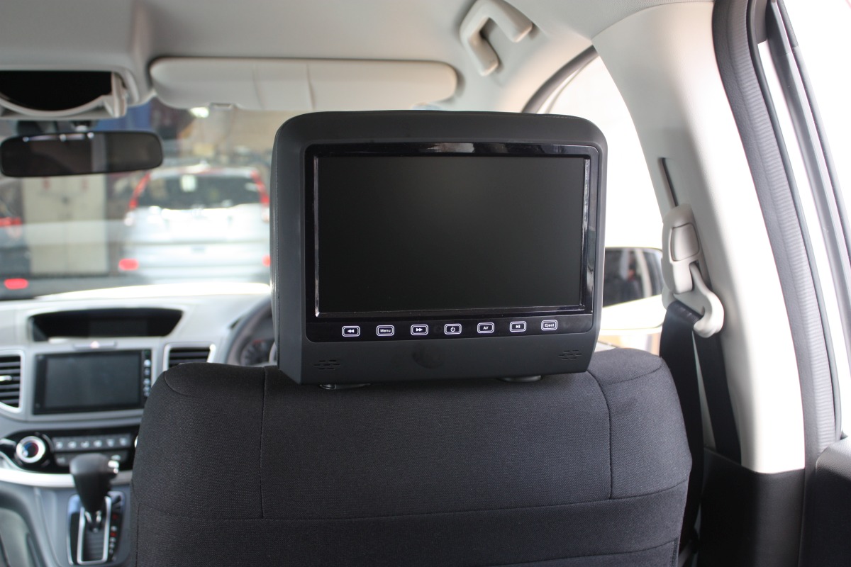 CRV 2015 9" Headrest DVD Players Creative Installations