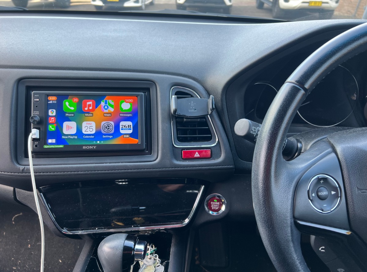 HRV 2017 Sony XAVAX1000 Head Unit Creative Installations