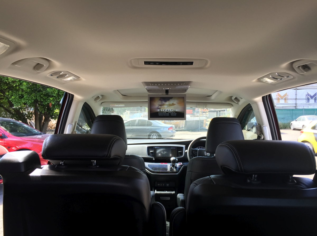 Odyssey 2016 10.2" Roof DVD player Creative Installations