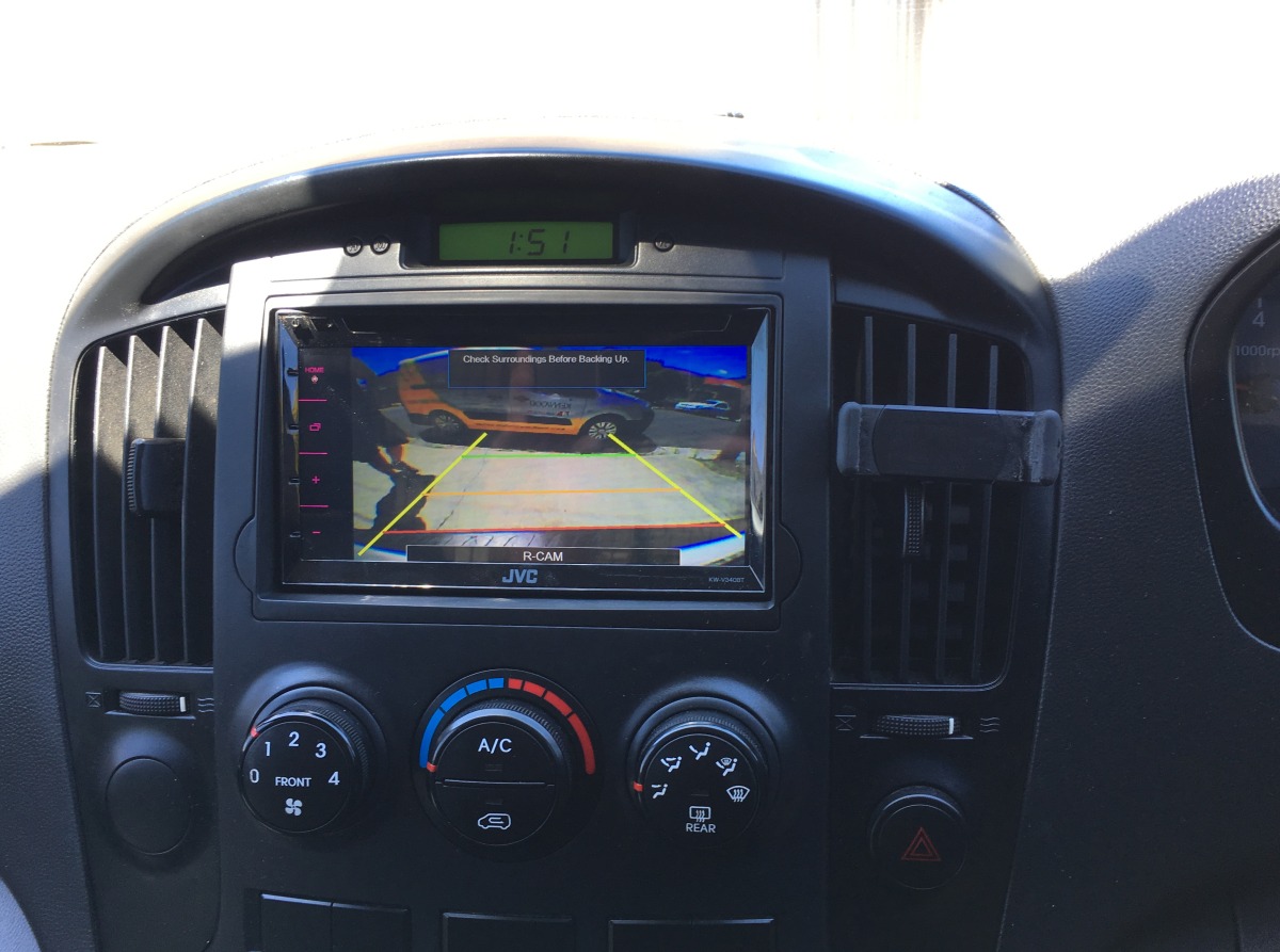 iLoad 2010 JVC KWV340BT Head Unit Creative Installations