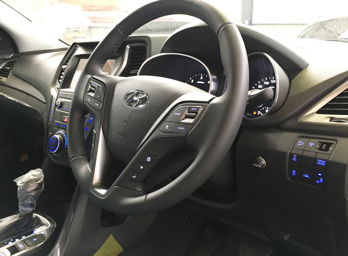 Santa Fe 2017 REDARC Electric Brake Controller Creative Installations