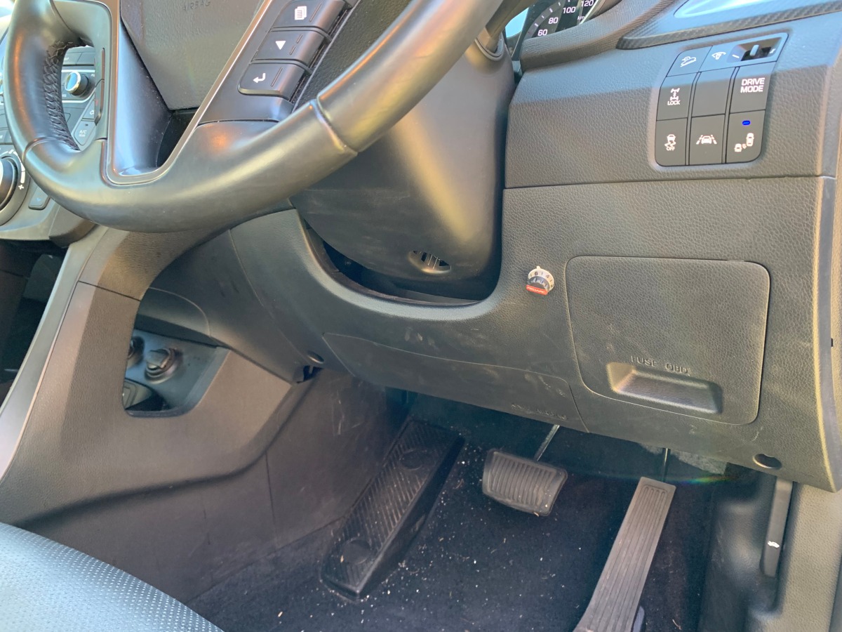 Santa Fe 2018 REDARC Electric Brake Controller Creative Installations