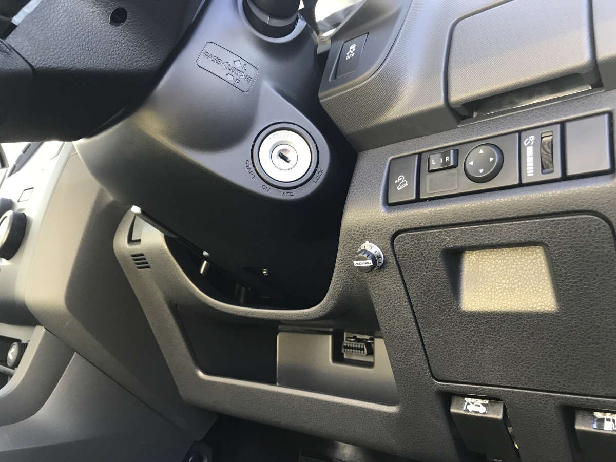 DMax 2017 REDARC Electric brake controller Creative Installations