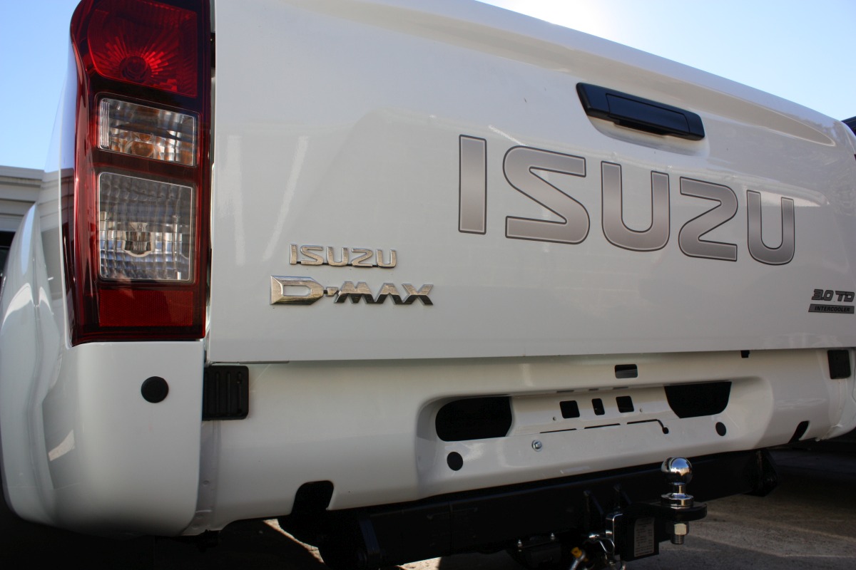 DMax 2017 Reverse Parking Sensors Creative Installations