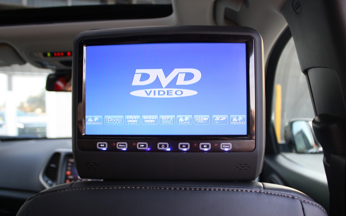 Cherokee 2015 9" Headrest DVD Players Creative Installations