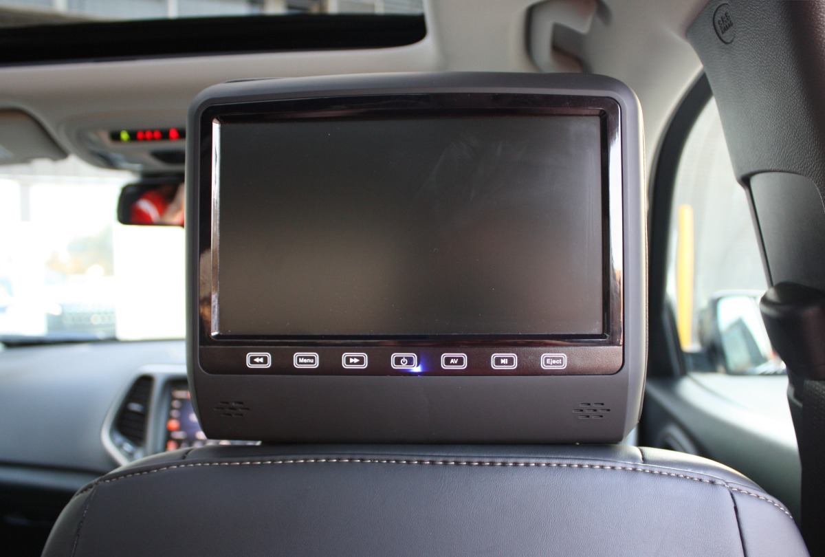 Cherokee 2015 9" Headrest DVD Players Creative Installations