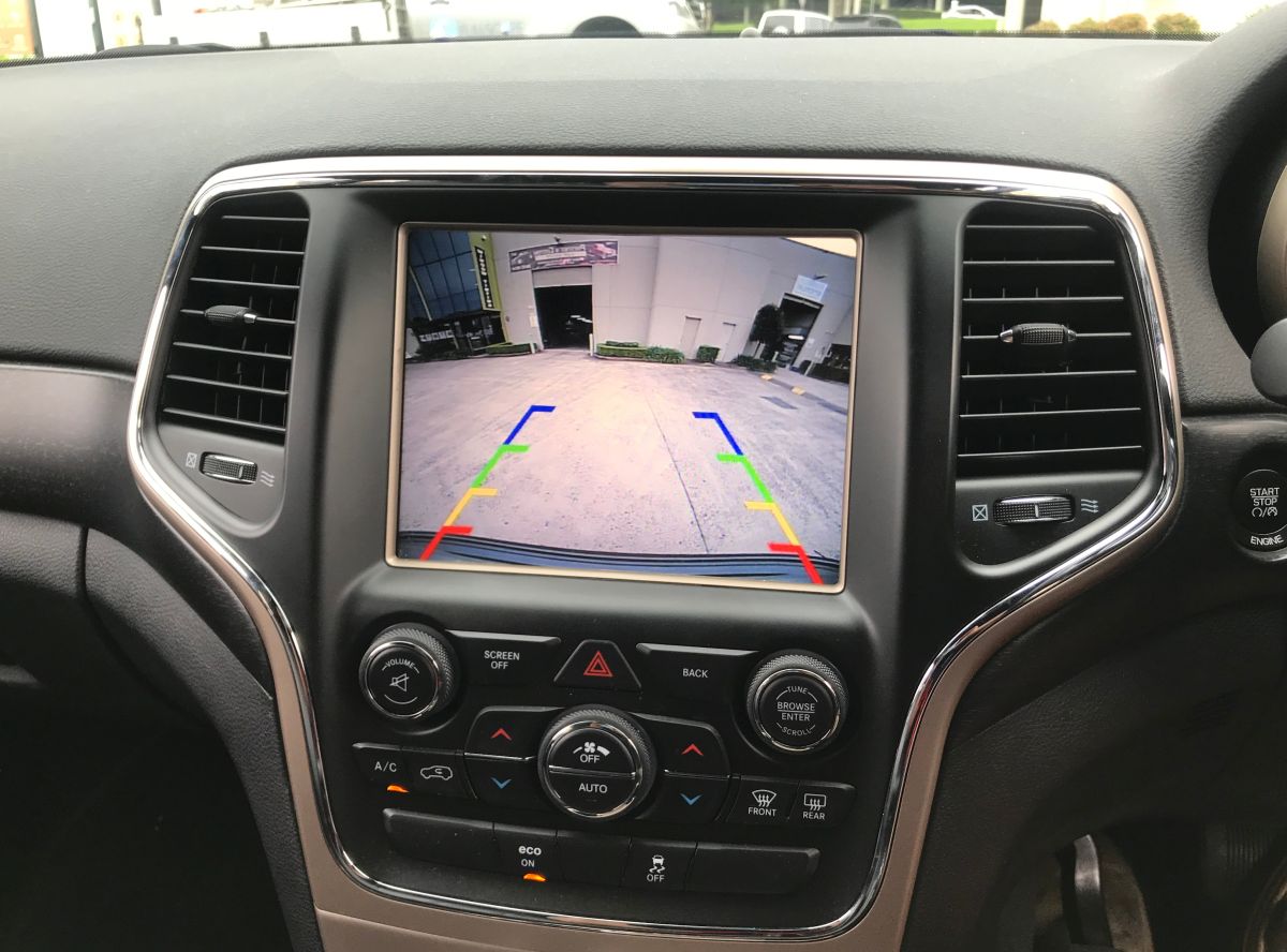 Grand Cherokee 2016 Integrated Reverse Camera Creative Installations