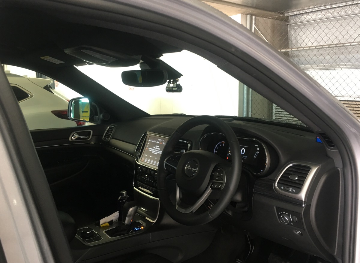 Grand Cherokee 2019 IROAD X5 Dash Cameras Creative Installations