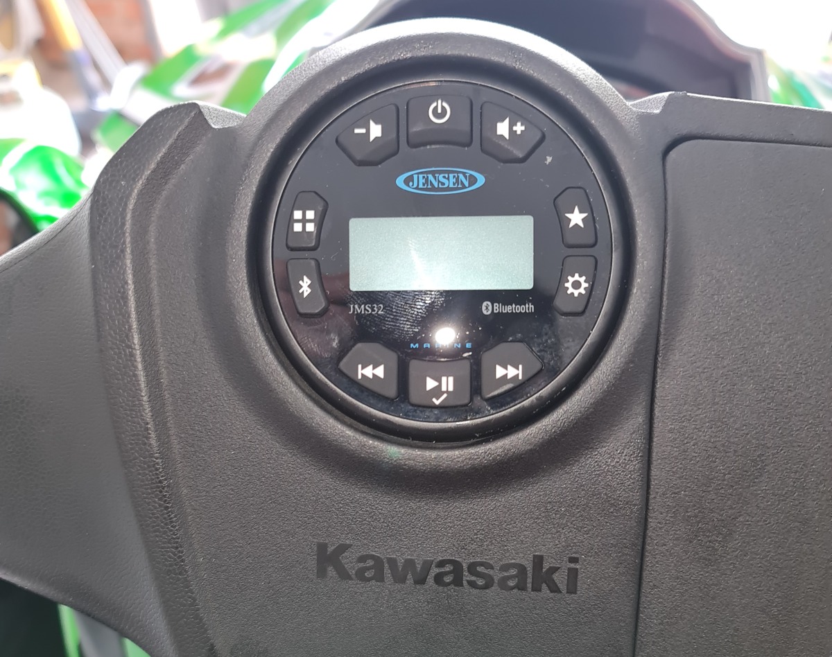 Kawasaki ULTRA 310LX Jenson JMS32 Marine Stereo Creative Installations