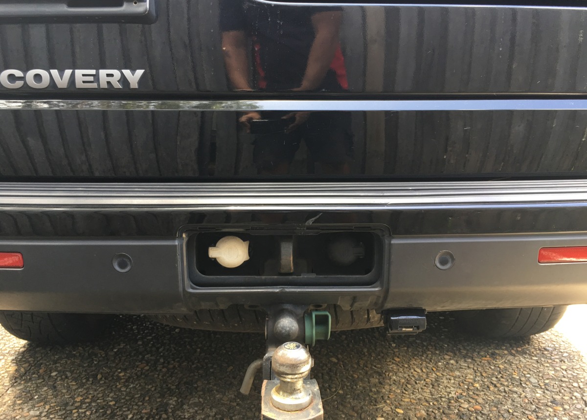 Discovery 2014 Narva 12 pin trailer plug Creative Installations