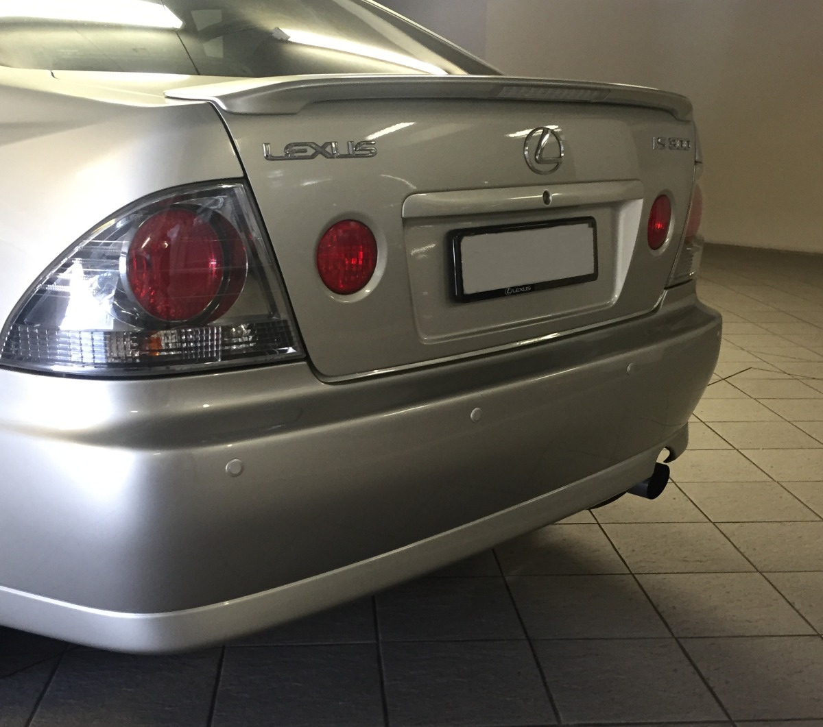 IS300 2006 Reverse Parking Sensors Beeping Creative Installations