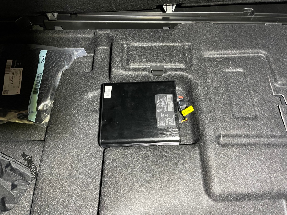 C63S AMG 2021 CELLINK NEO Dash Cam Battery Pack Creative Installations