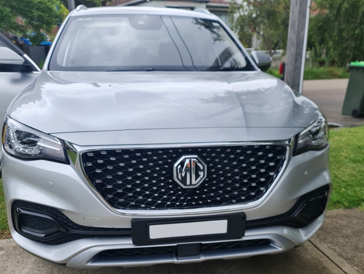 HS 2022 Front Parking Sensors Creative Installations