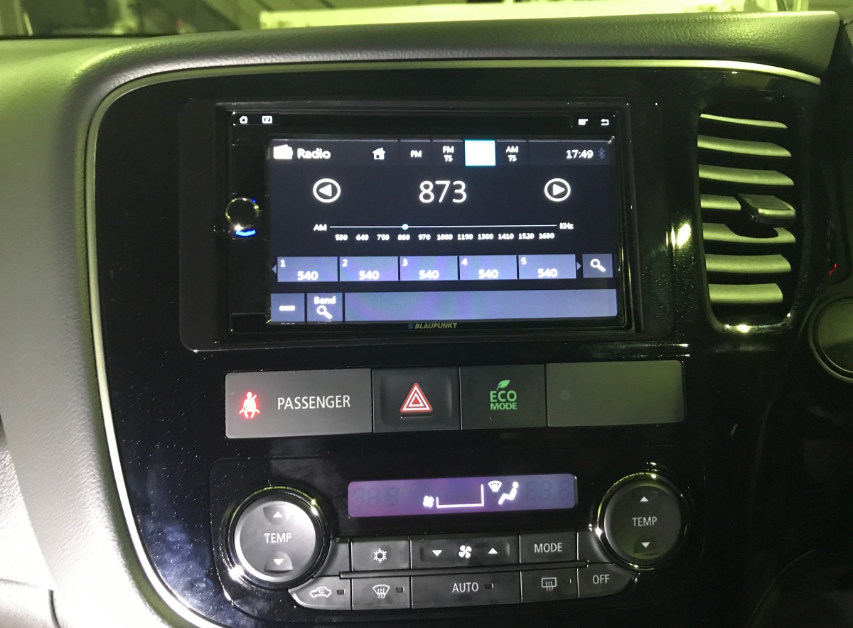 Outlander 2017 Blaupunkt Cape Town 940 Sat Nav Creative Installations