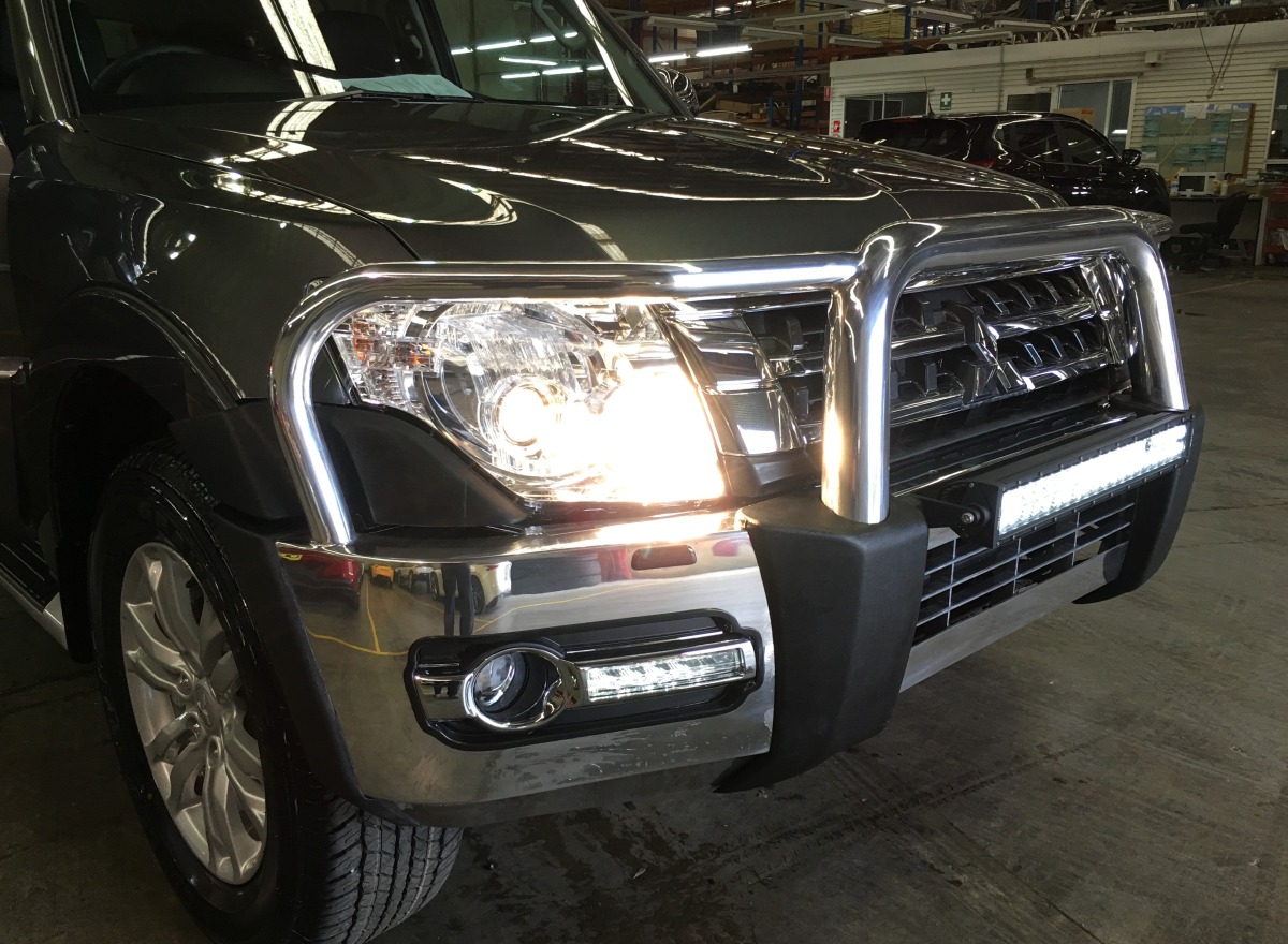 Pajero 2017 DB Link 22" Dual Row LED Light Bar Creative Installations