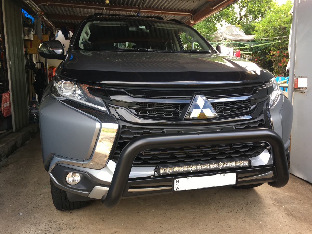 Pajero Sport 2019 22'' Super Slim LED Light Bar Creative Installations