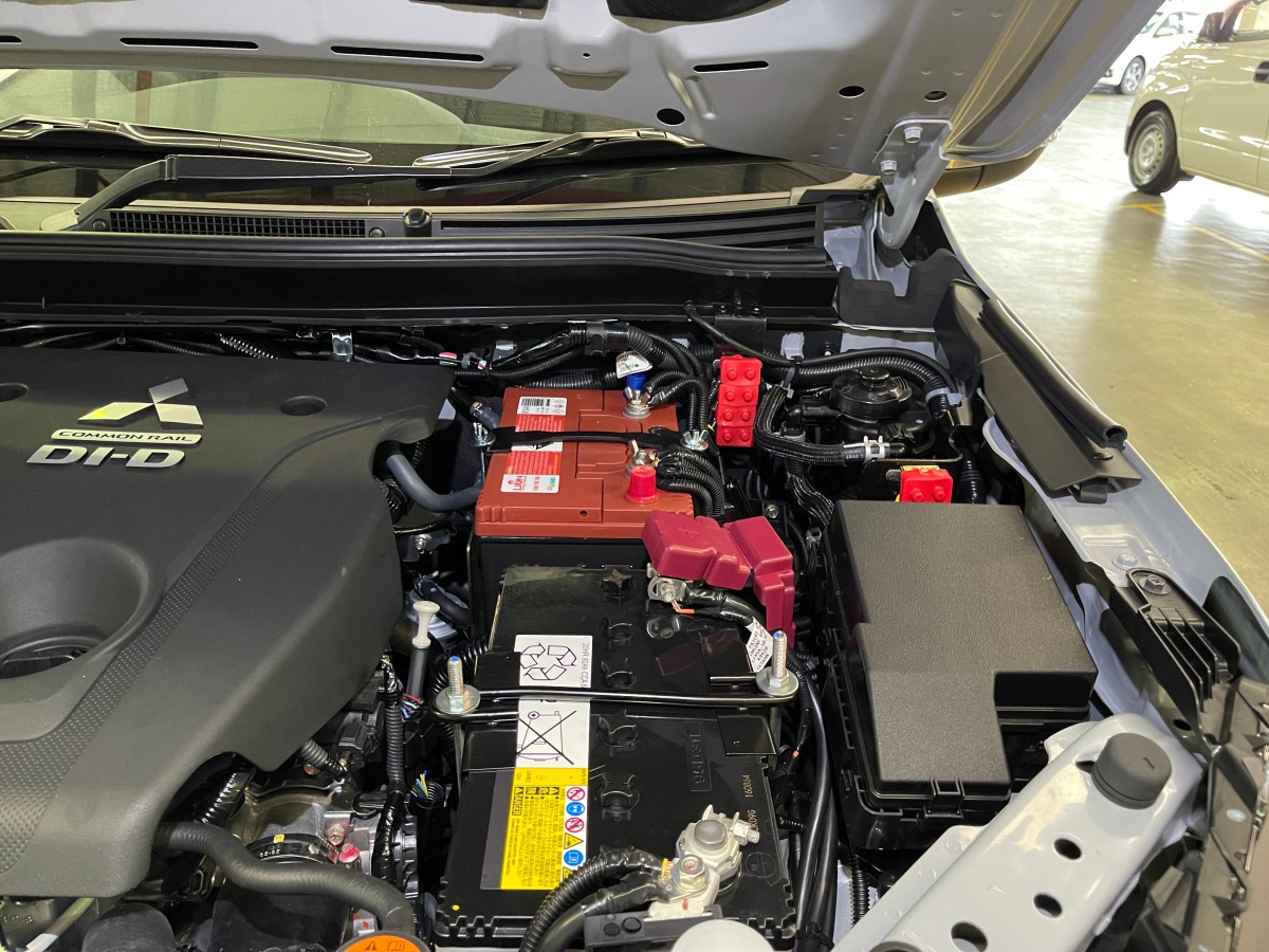 Mitsubishi pajero dual battery system discount