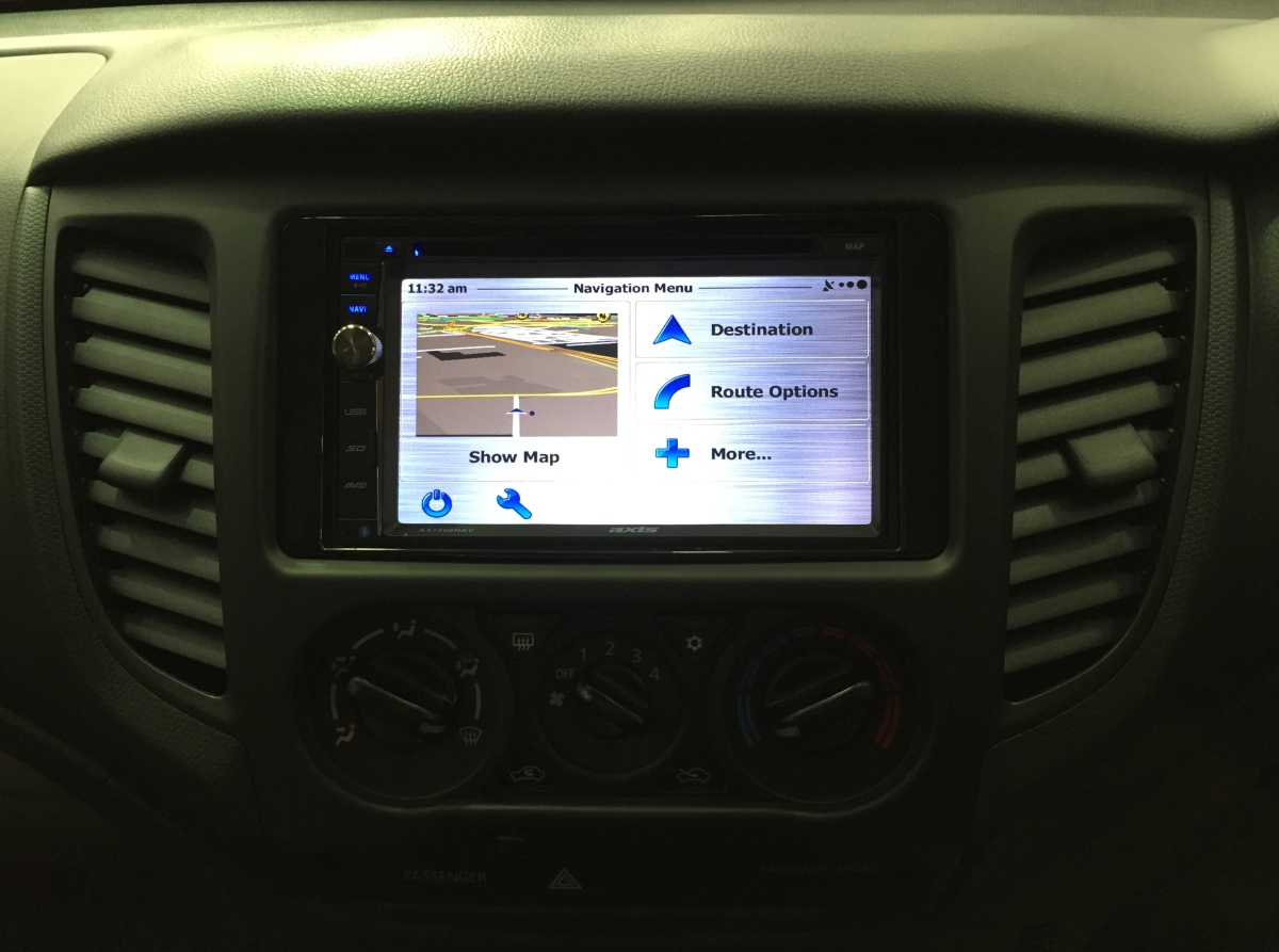 Triton 2016 Axis 1508NAV Sat Nav Creative Installations