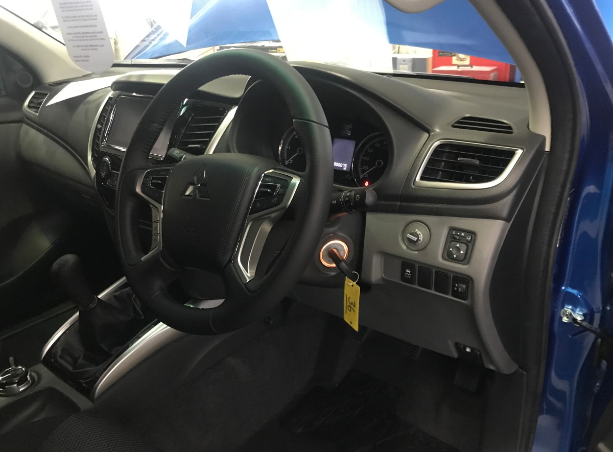 Triton 2017 REDARC Electric brake controller Creative Installations