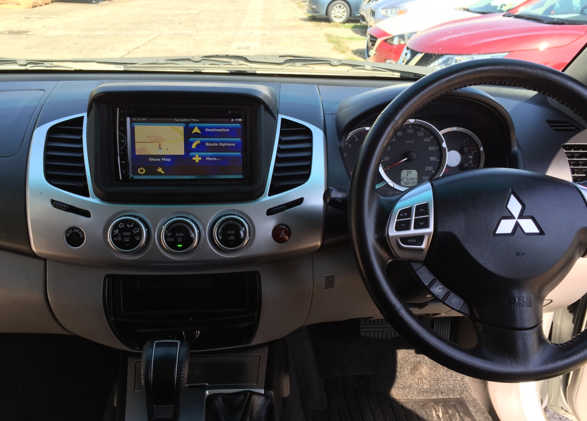 Triton 2012 Nakamichi NA5501 Sat Nav Creative Installations