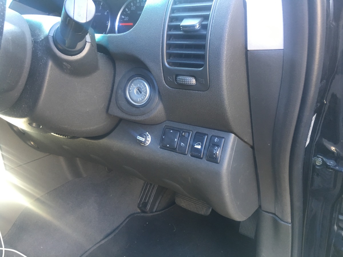 Pathfinder 2007 REDARC Electric Brake Controller Creative Installations