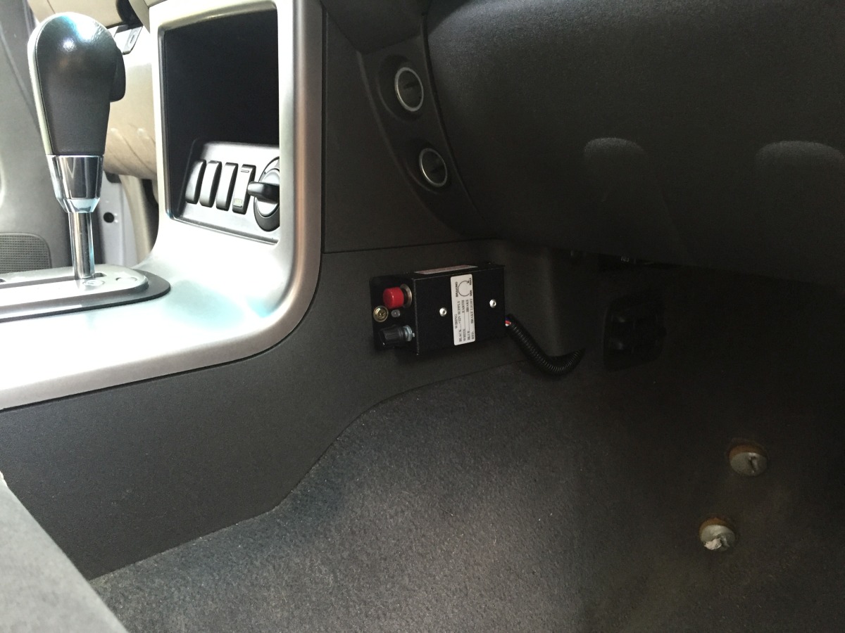 Pathfinder 2008 REDARC electric brake controller Creative Installations