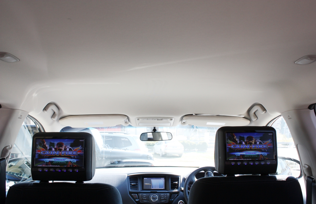 Pathfinder 2015 9" Headrest DVD Players Creative Installations