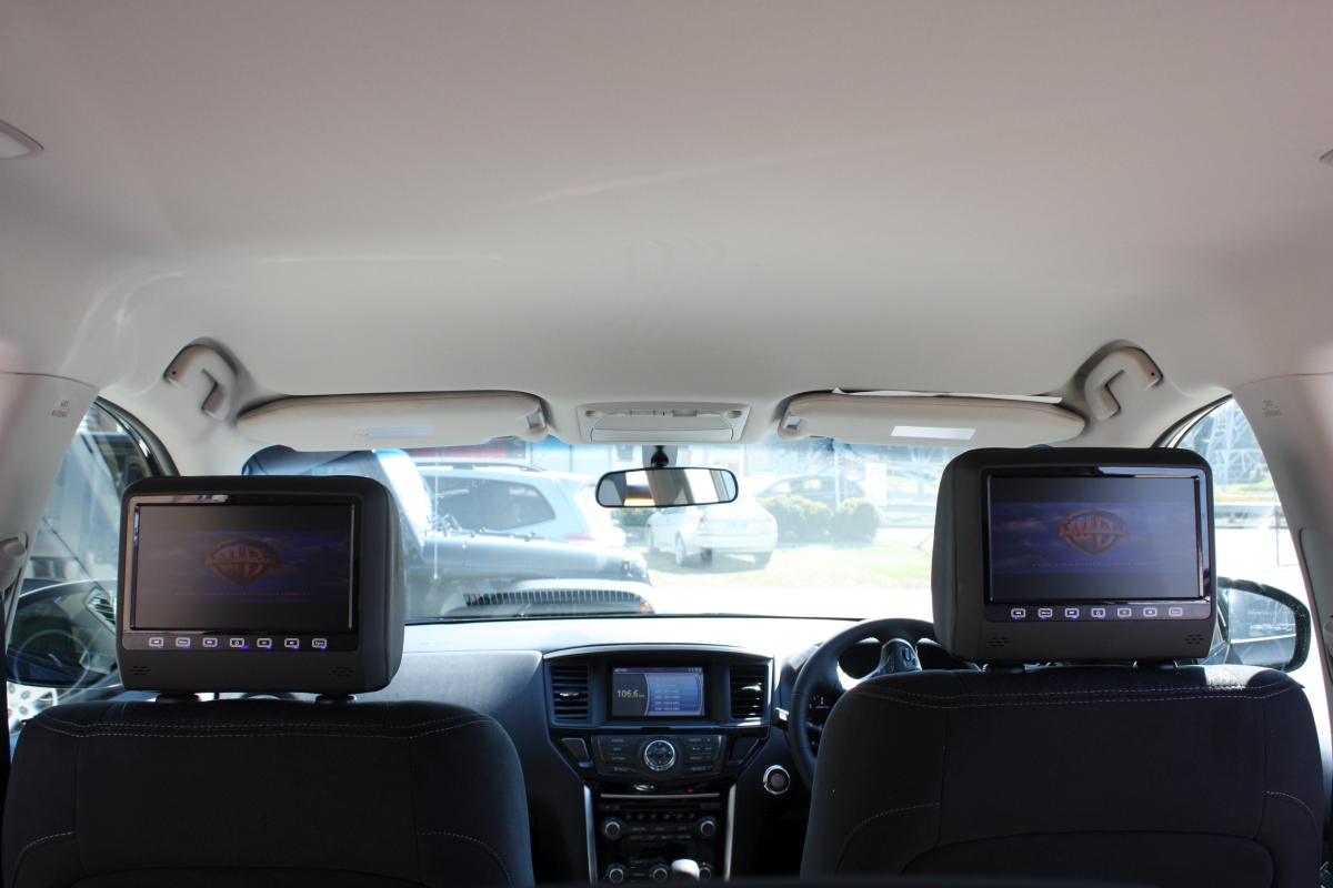Pathfinder 2015 9" Headrest DVD Players Creative Installations