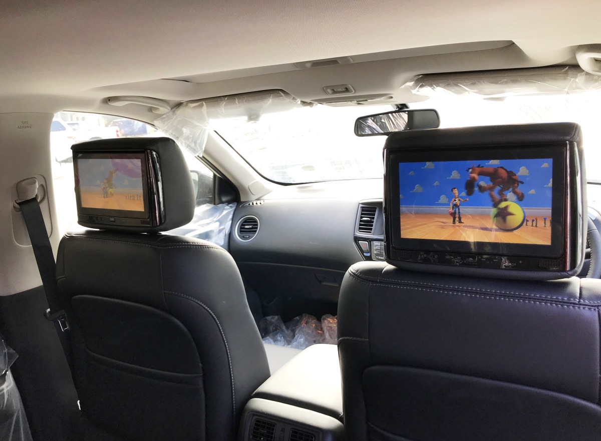 Pathfinder 2018 9" Headrest DVD Players Creative Installations
