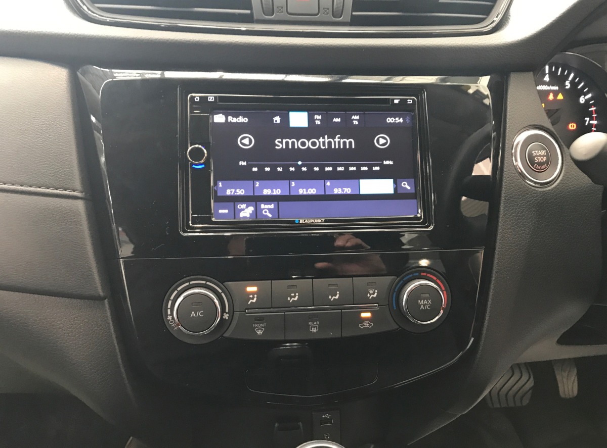 XTrail 2017 Blaupunkt Cape Town 940 Sat Nav Creative Installations