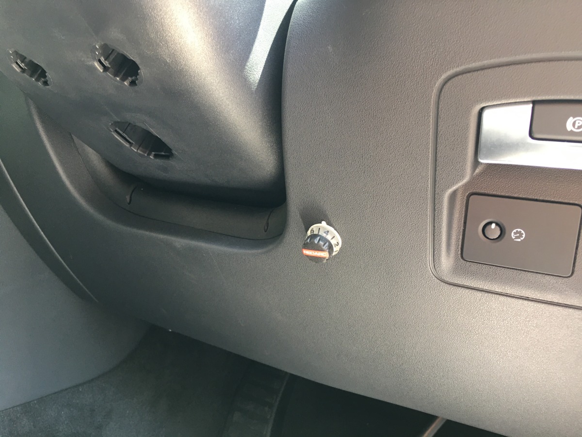 Range Rover Velar 2019 REDARC Electric Brake Controller Creative