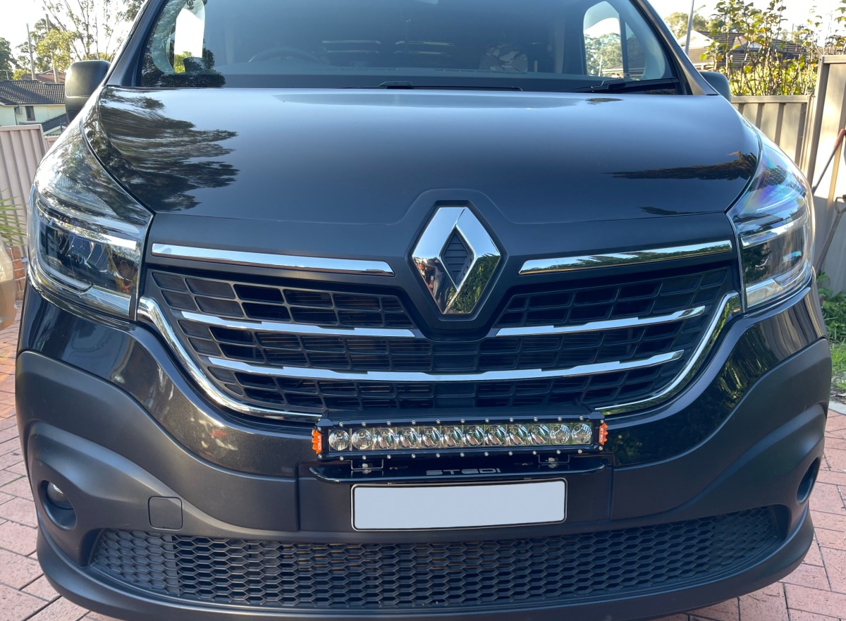 Trafic 2021 STEDI ST3301 Pro 18.6'' LED Light Bar Creative Installations