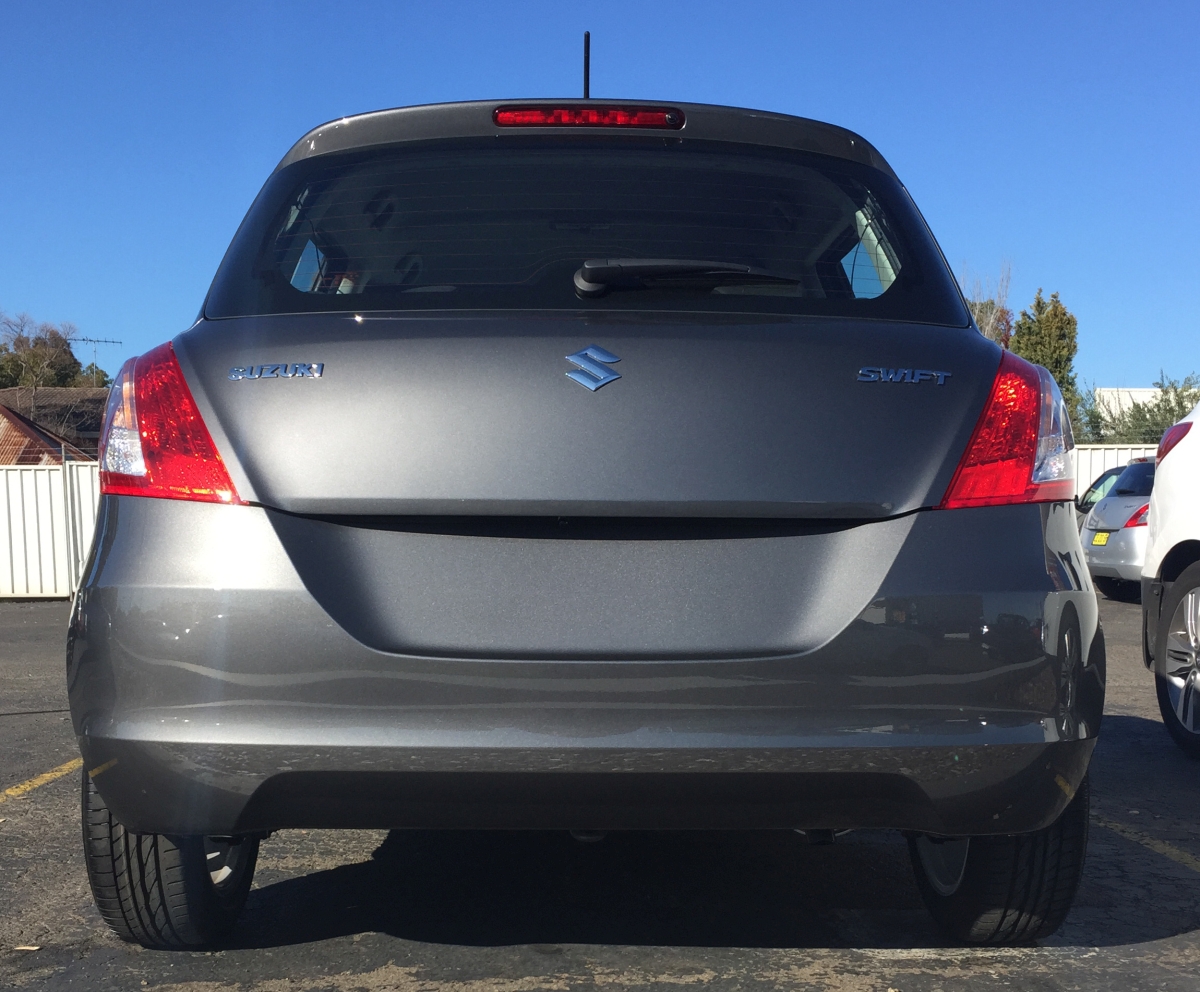 Swift 2015 Integrated Reverse Camera Creative Installations