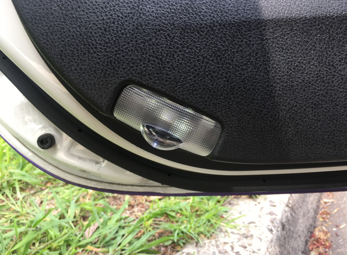 86 2013 Car Door Lights Creative Installations