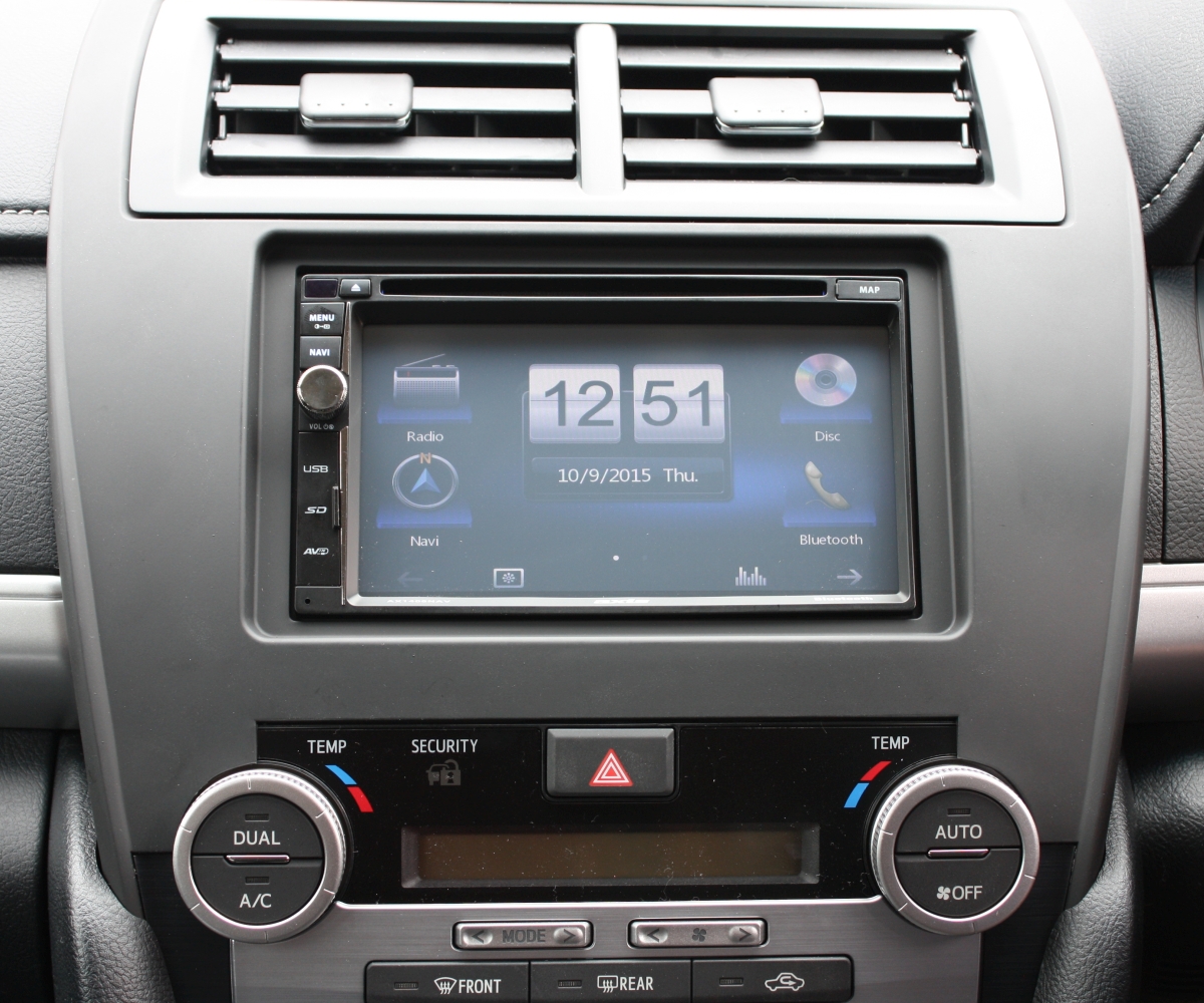 2015 toyota camry navigation system