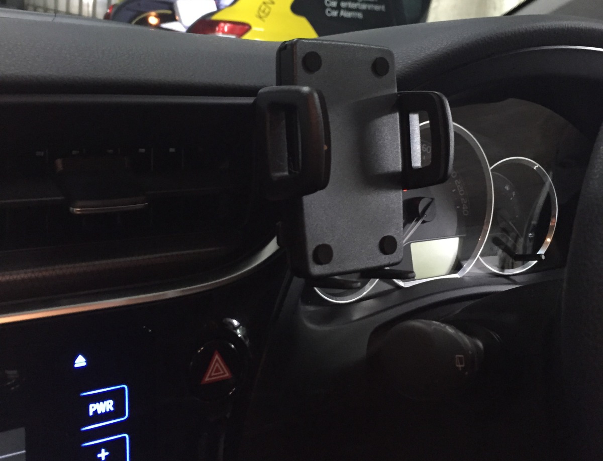 Corolla 2015 Universal Car Smartphone Cradle Creative Installations