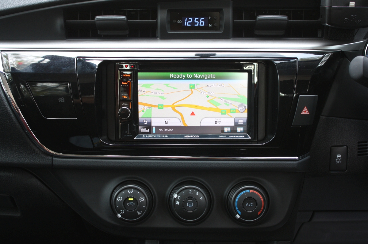 Corolla Sedan 2015 Kenwood DNX4150DAB GPS Navigation System Creative