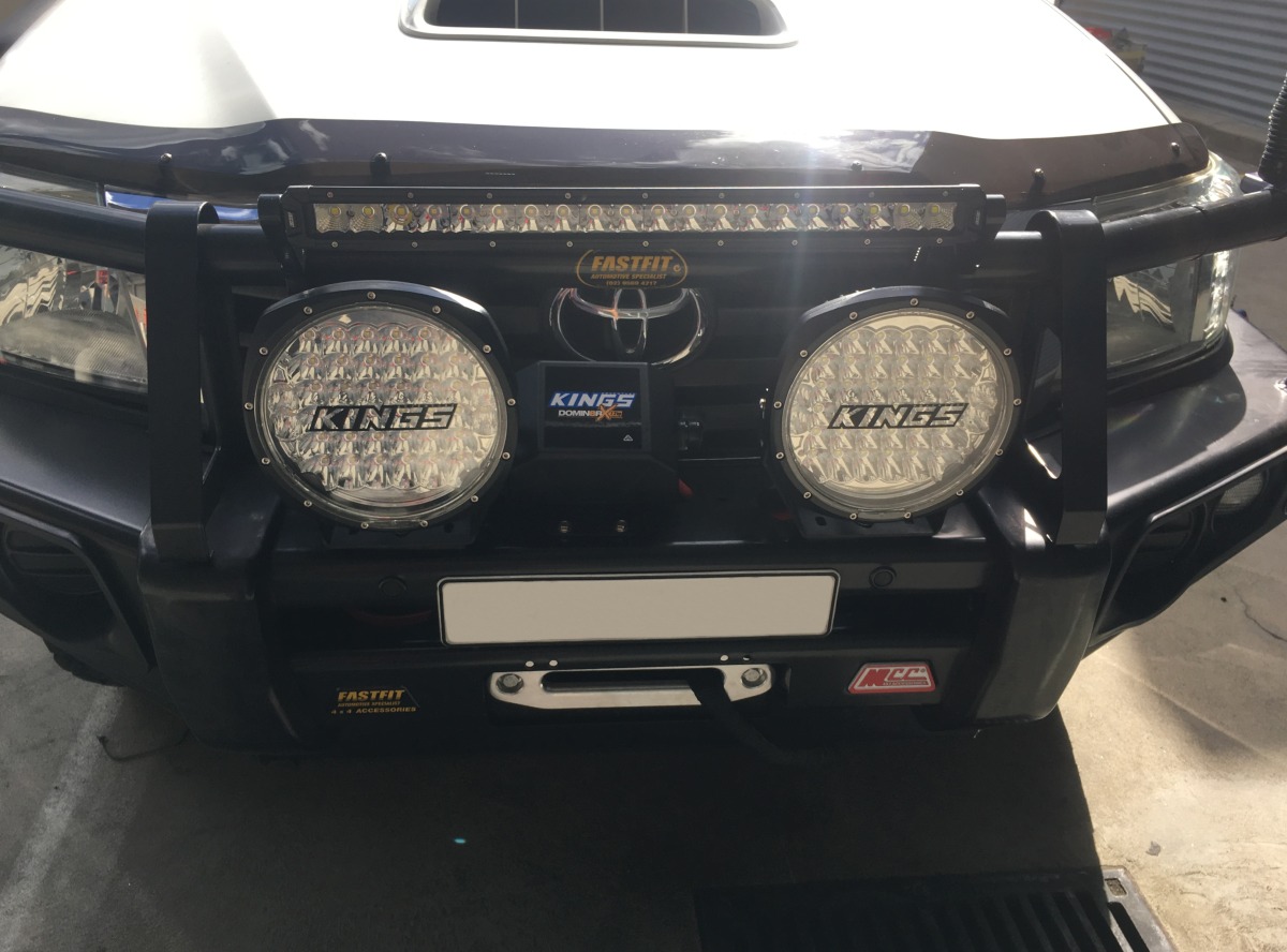 HiLux 2014 Adventure Kings 20" Slim Line LED Light Bar Creative Installations