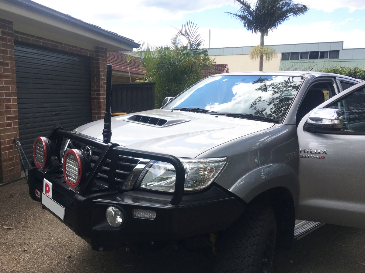 HiLux 2014 ANU1200 UHF Antenna Creative Installations