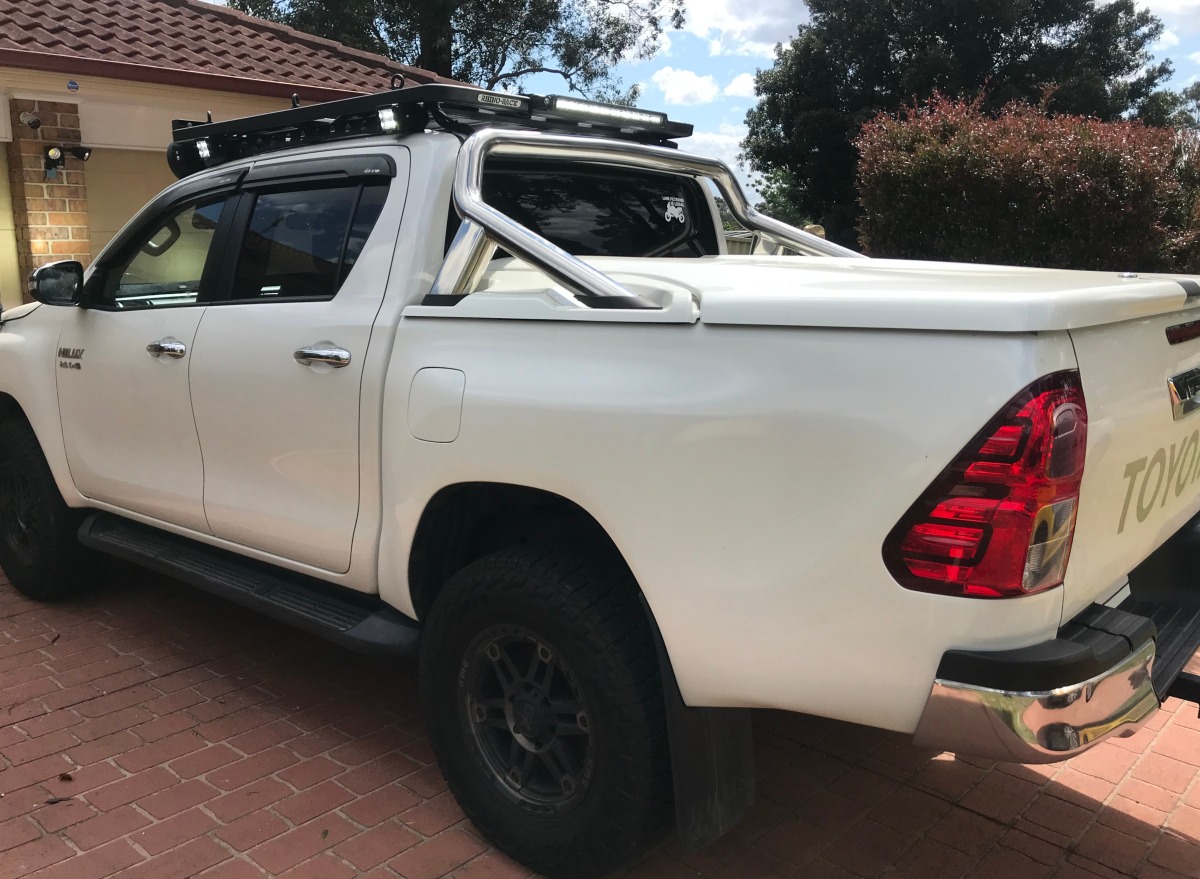 HiLux 2016 Adventure Kings 20" Slim Line LED Light Bars Creative